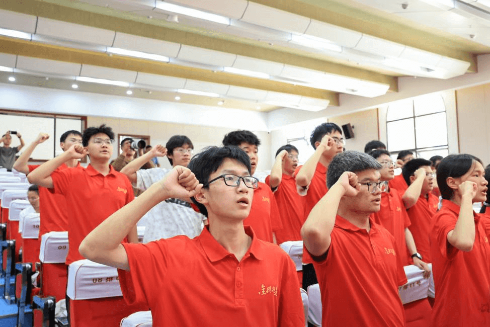 四载守护皆如愿！祝贺第二届贝泰妮希望高中班全员携梦抵岸启新程